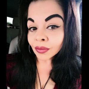 Meet your Posher, Debra